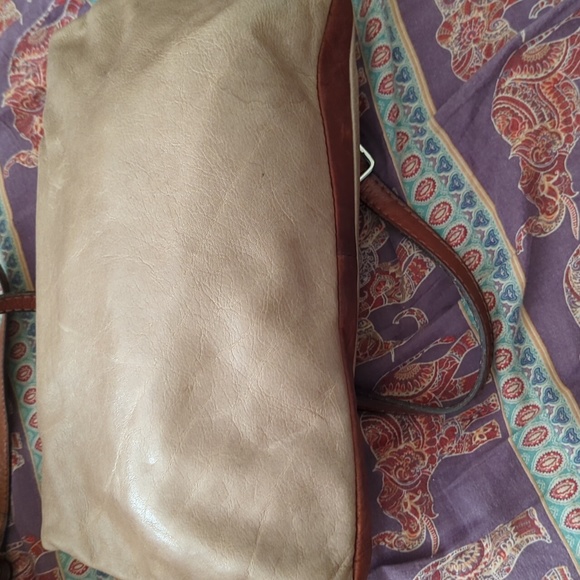 Mada and Halia Bag - Picture 2 of 3